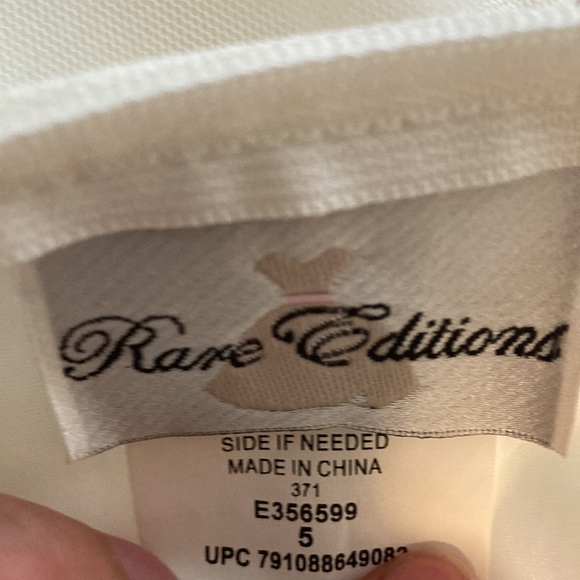 Rare Edition elegant formal dress. Size 5T. Excellent condition. - Picture 5 of 5